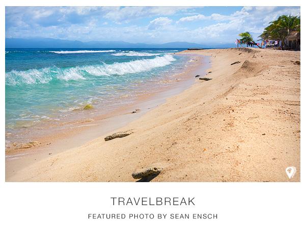 TravelBreak.net - West Bay Beach, Honduras. Photo by Sean Ensch