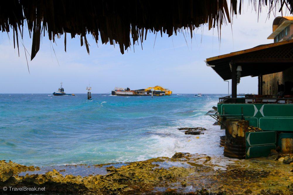 TravelBreak.net - Curacao: Secret Caribbean Beaches Revealed