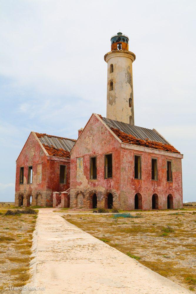 TravelBreak.net - Curacao: Secret Caribbean Beaches Revealed