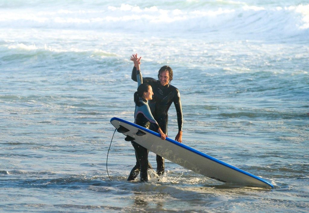 California Winter | Learn to Ski Learn to Surf | Things to Do in Los Angeles | TravelBreak.net