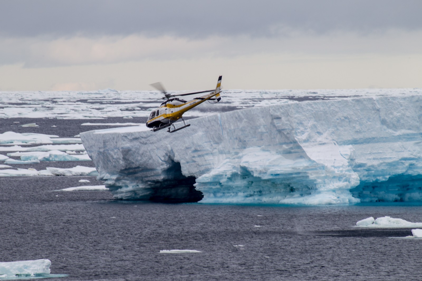 Helicopter Expedition Antartica | Visit Visit Antarctica - Travel-Break.net