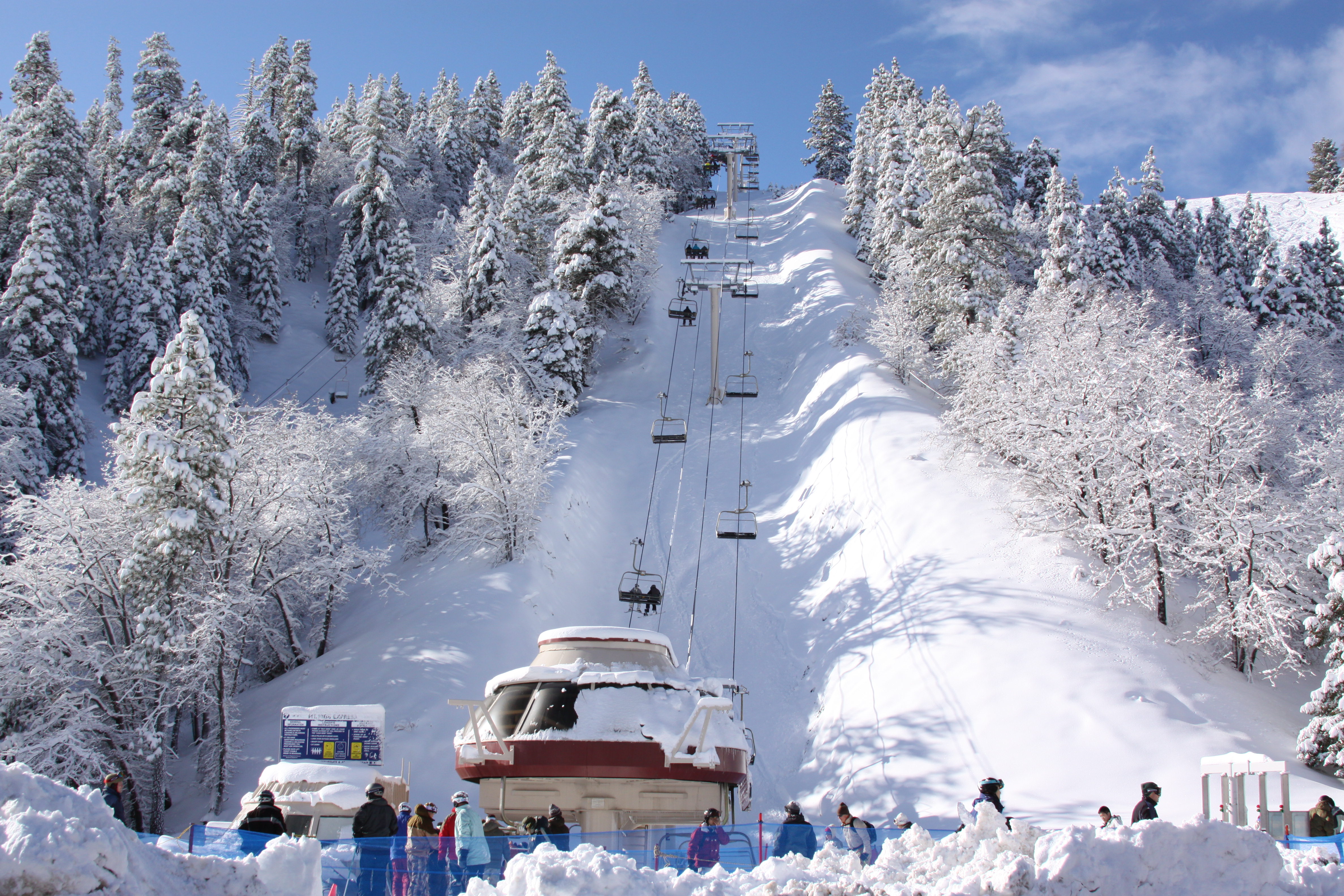 Learn to Ski Mountain High, California - TravelBreak.net