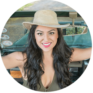Stephanie-Be-from-TravelBreak-Latina-Travel-Blogger-1024×1024-resized